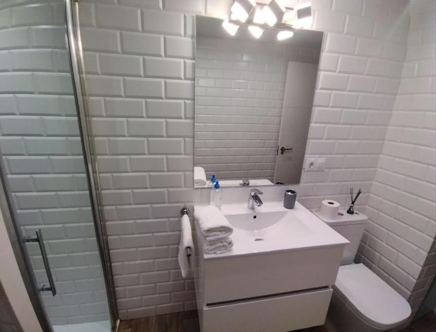 Bonito Piso Recien Reformado Con Zona De Parking Apartment Almuñécar Exterior foto