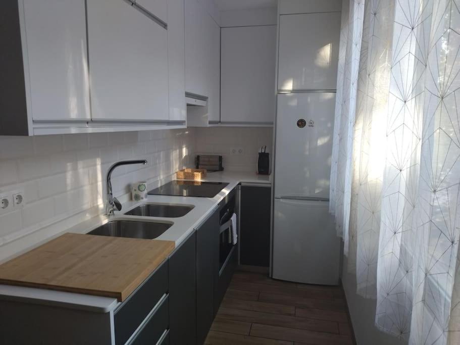 Bonito Piso Recien Reformado Con Zona De Parking Apartment Almuñécar Exterior foto