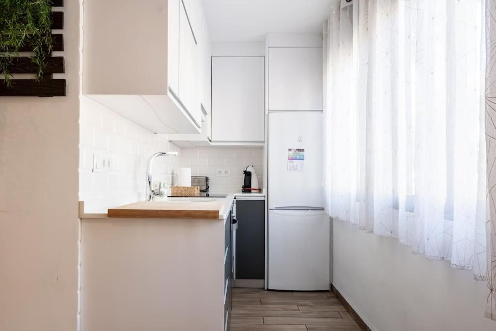 Bonito Piso Recien Reformado Con Zona De Parking Apartment Almuñécar Exterior foto